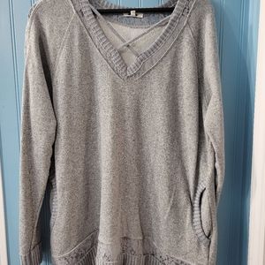 Maurices sweater